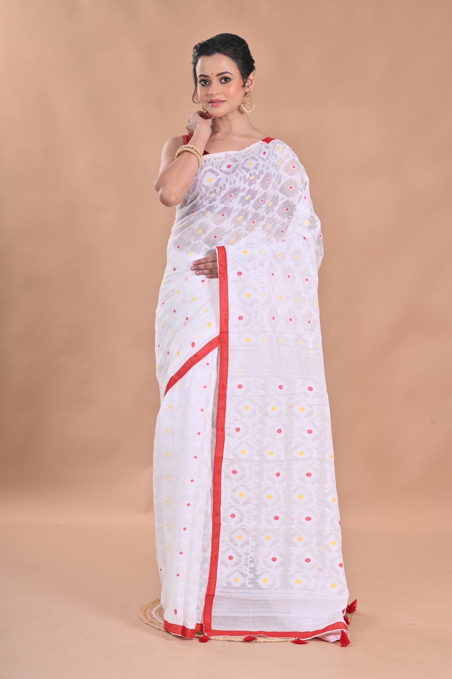 BALIKA TEXTILE Woven Design Jamdani Floral Print Saree with Red Border,