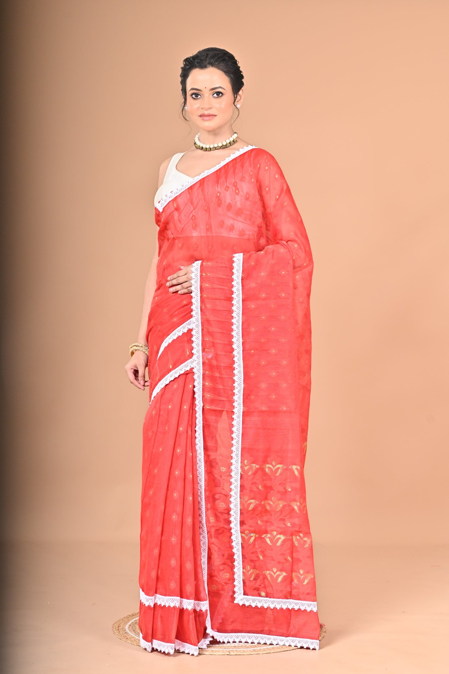 New & Exclusive Red Dimond Dhakai Jamdani Saree – White with Lace Border | Cotton Silk | 5.5m | No Blouse (Red)