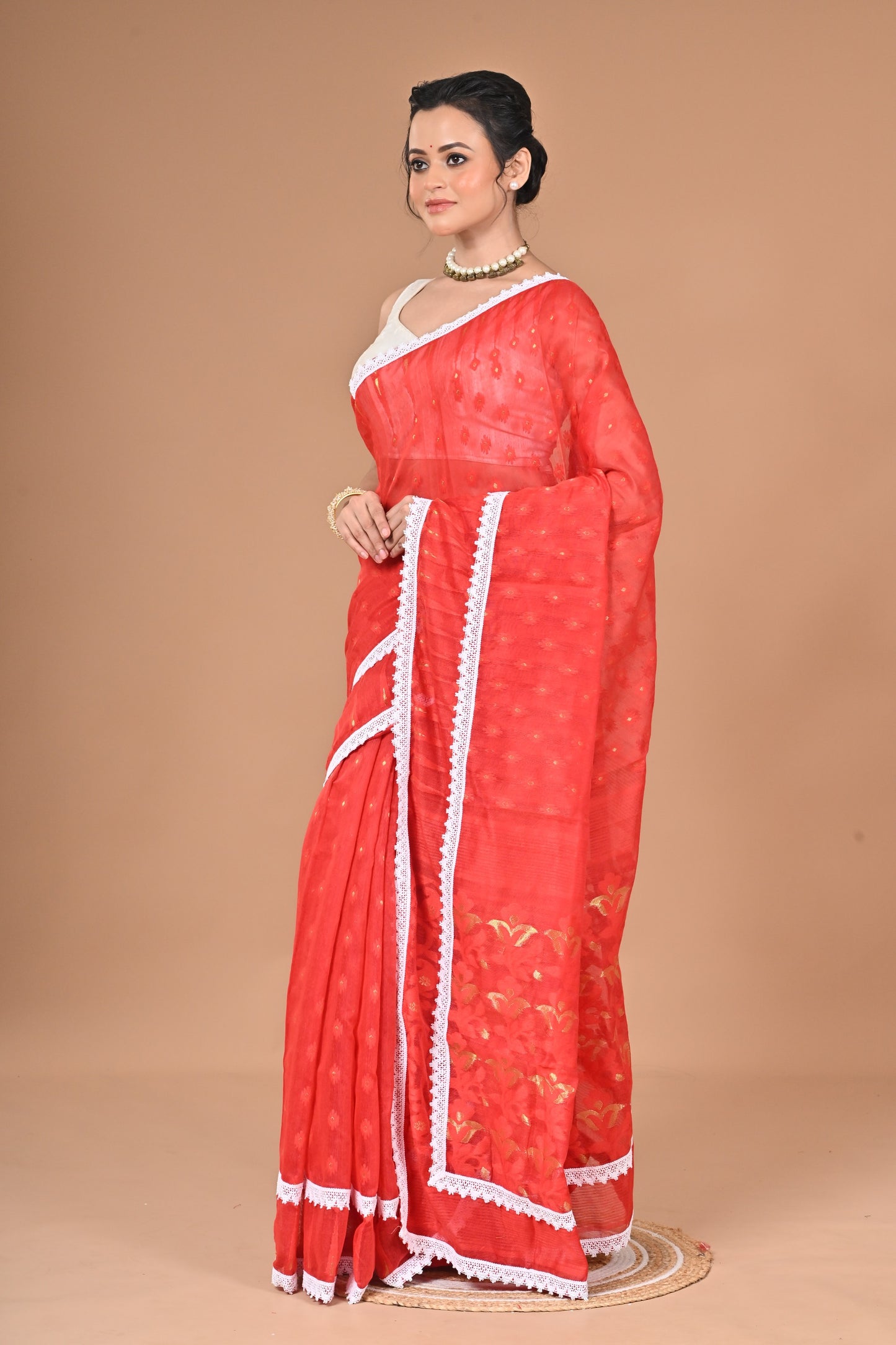 New & Exclusive Red Dimond Dhakai Jamdani Saree – White with Lace Border | Cotton Silk | 5.5m | No Blouse (Red)