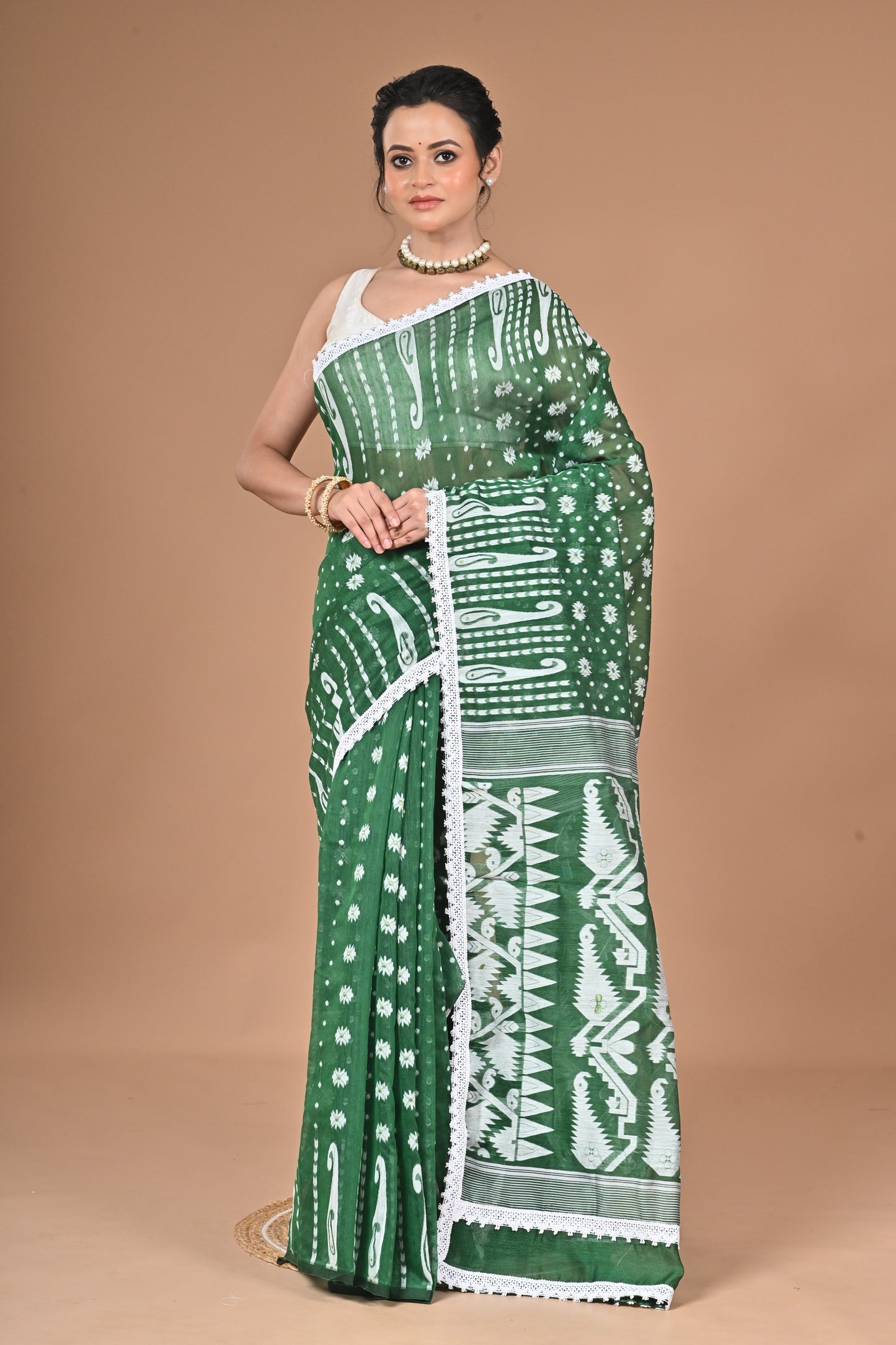 New & Exclusive Korat Dhakai Jamdani Saree – White with Lace Border | Cotton Silk | 5.5m | No Blouse ( Deep Green )