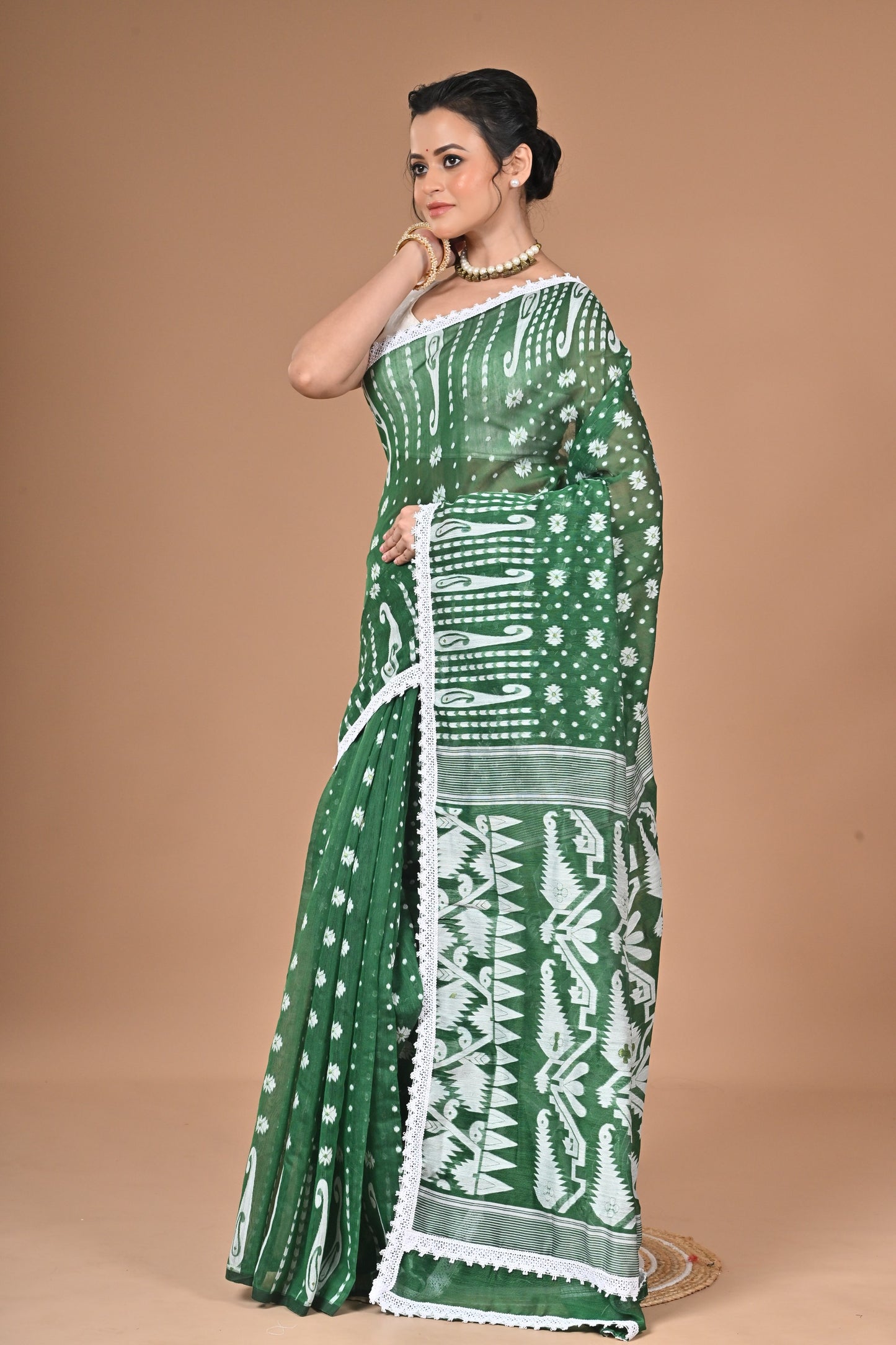 New & Exclusive Korat Dhakai Jamdani Saree – White with Lace Border | Cotton Silk | 5.5m | No Blouse ( Deep Green )