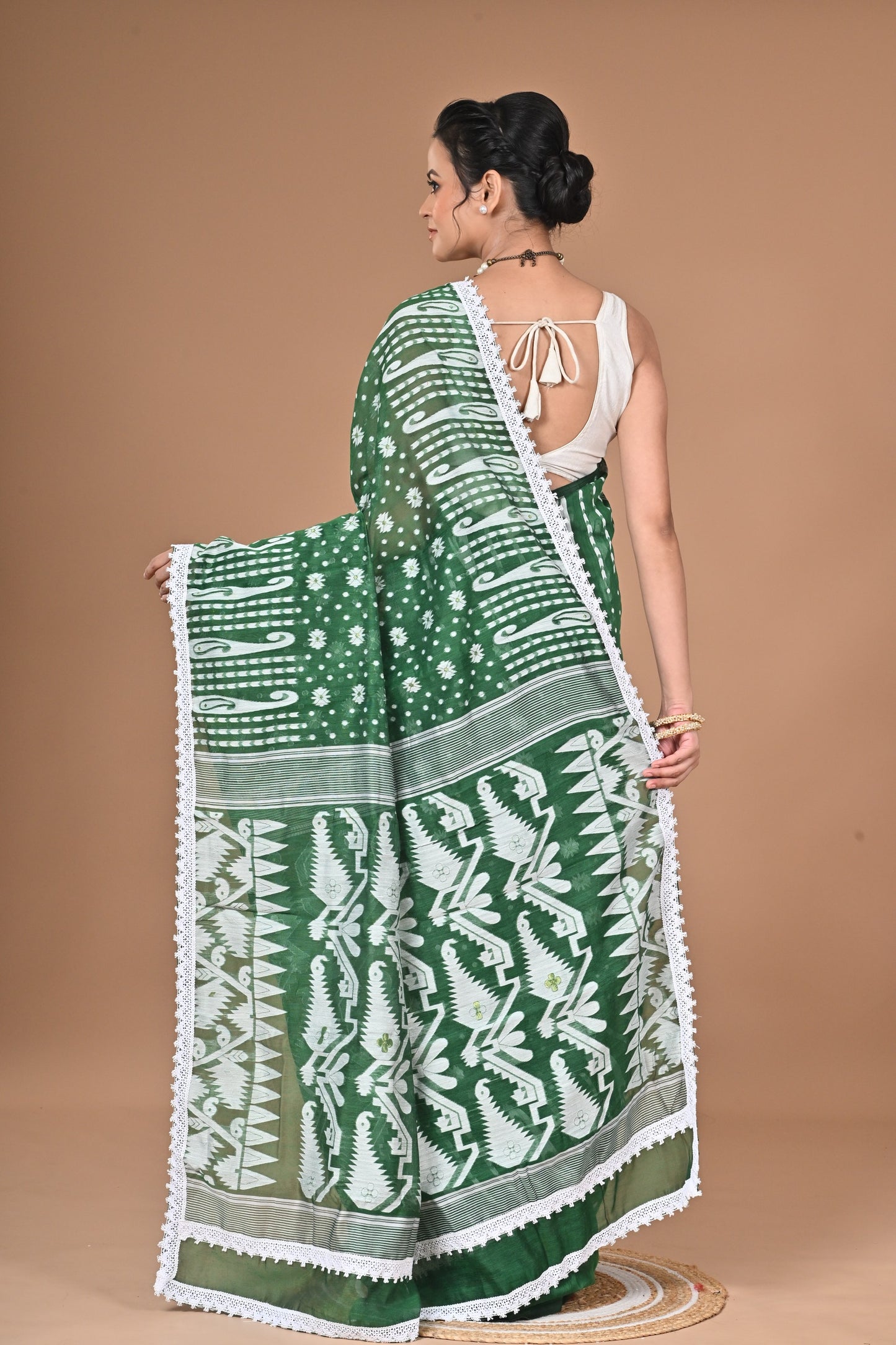 New & Exclusive Korat Dhakai Jamdani Saree – White with Lace Border | Cotton Silk | 5.5m | No Blouse ( Deep Green )