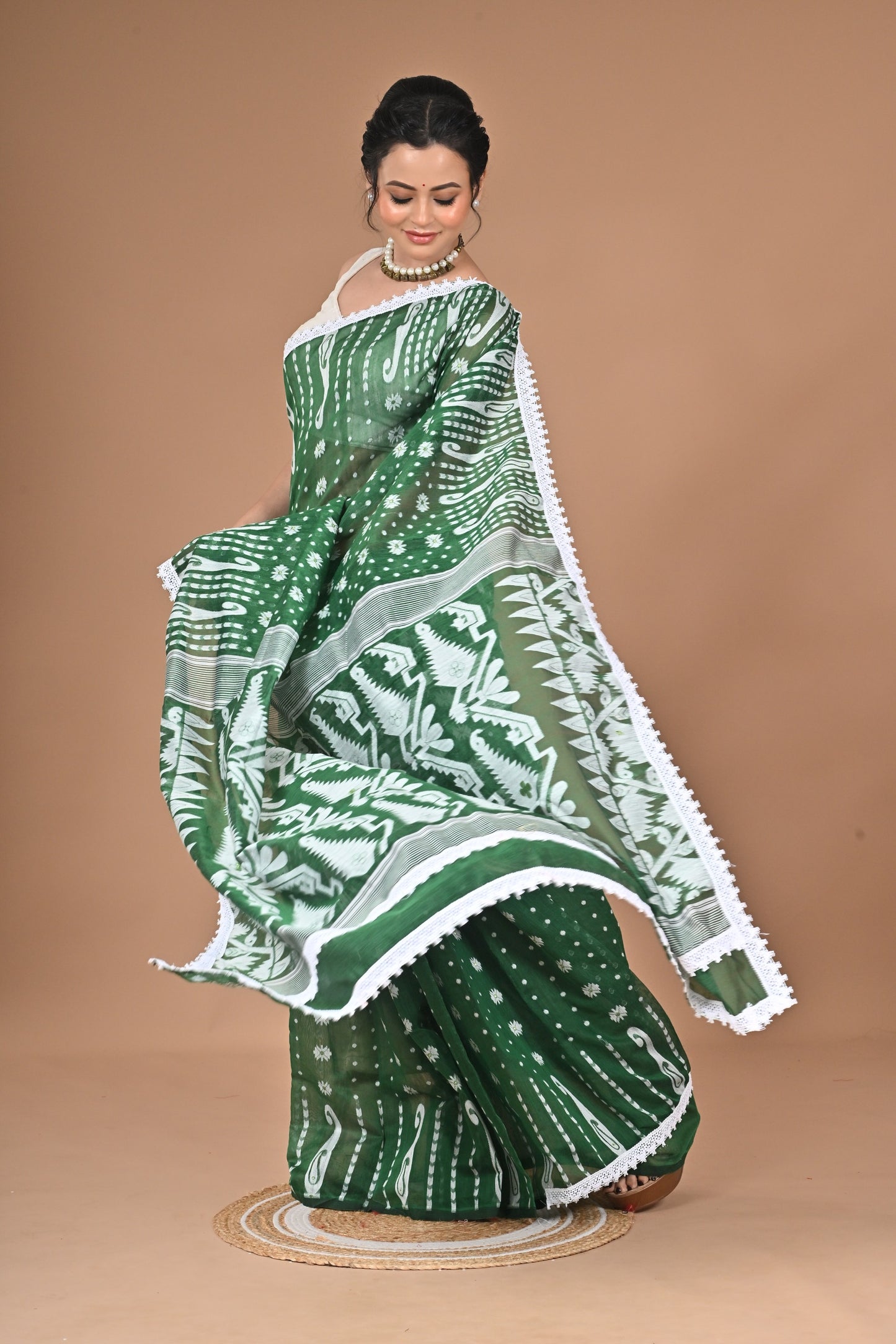 New & Exclusive Korat Dhakai Jamdani Saree – White with Lace Border | Cotton Silk | 5.5m | No Blouse ( Deep Green )