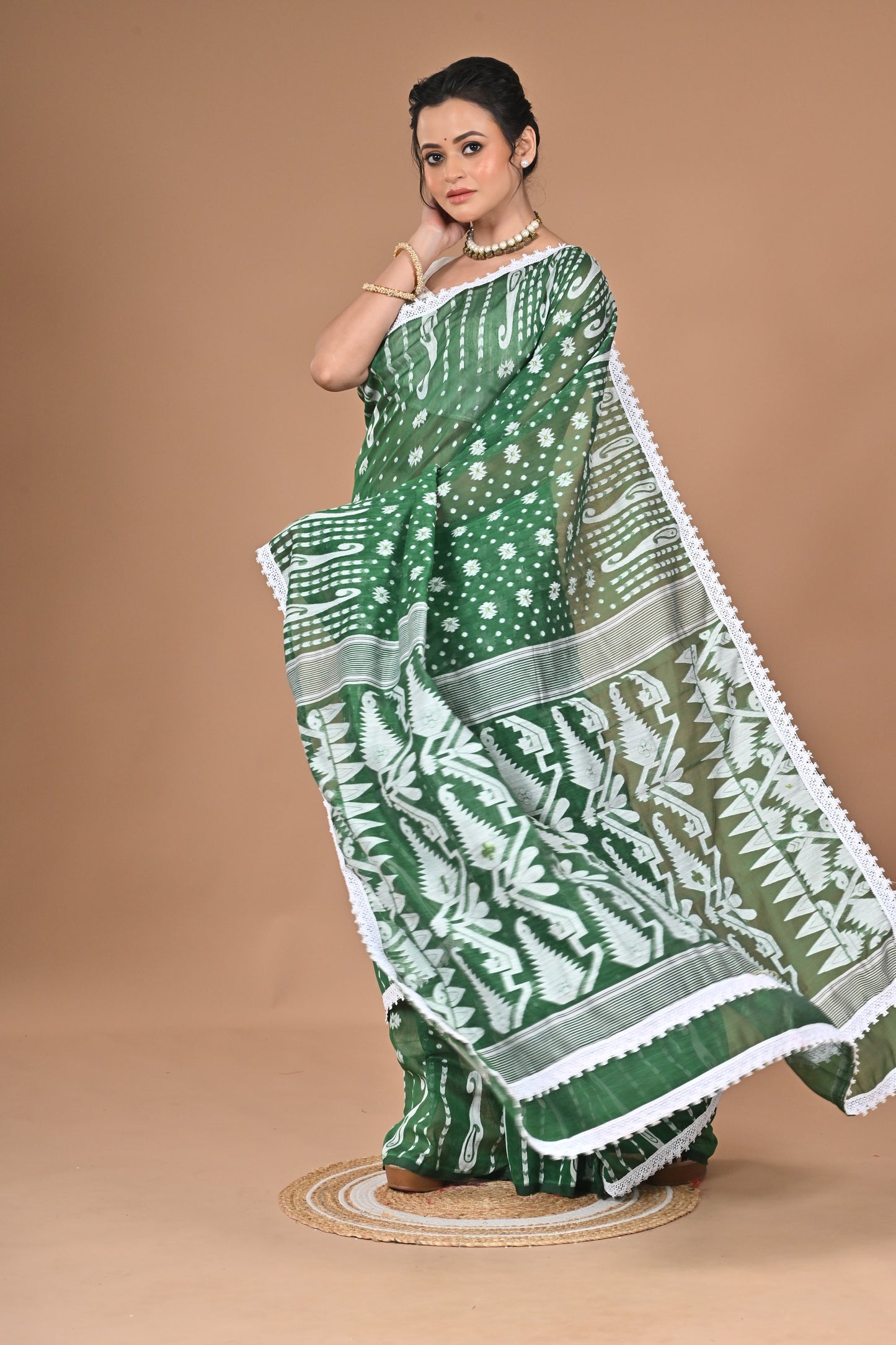 New & Exclusive Korat Dhakai Jamdani Saree – White with Lace Border | Cotton Silk | 5.5m | No Blouse ( Deep Green )