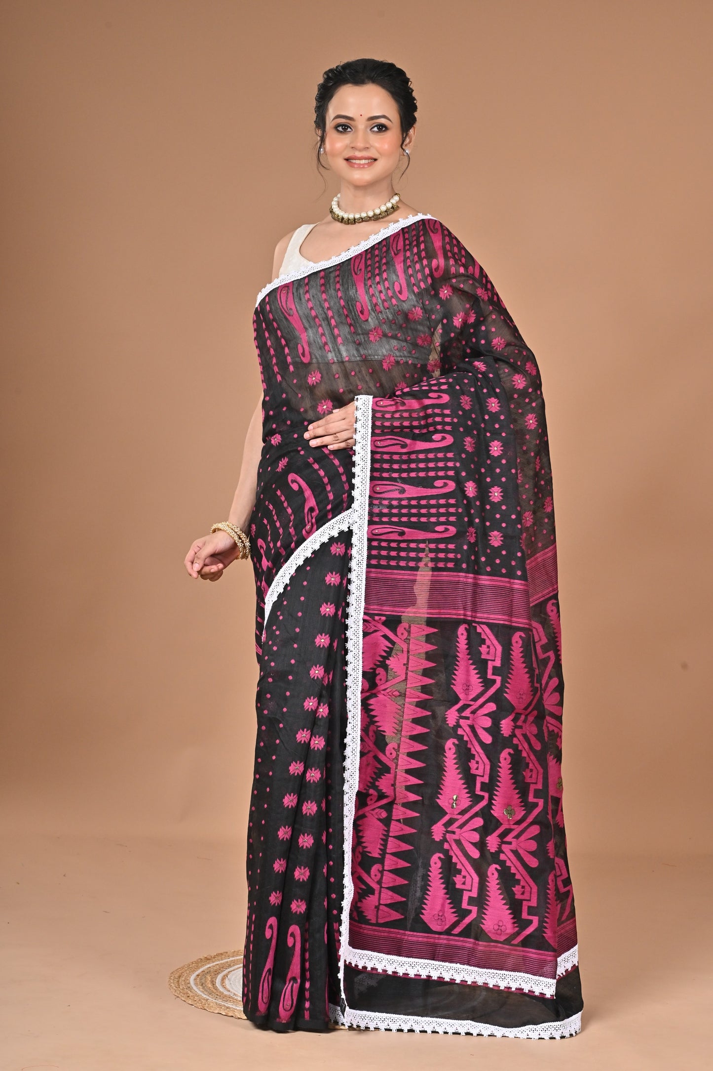 New & Exclusive Korat Dhakai Jamdani Saree – White with Lace Border | Cotton Silk | 5.5m | No Blouse (Black)