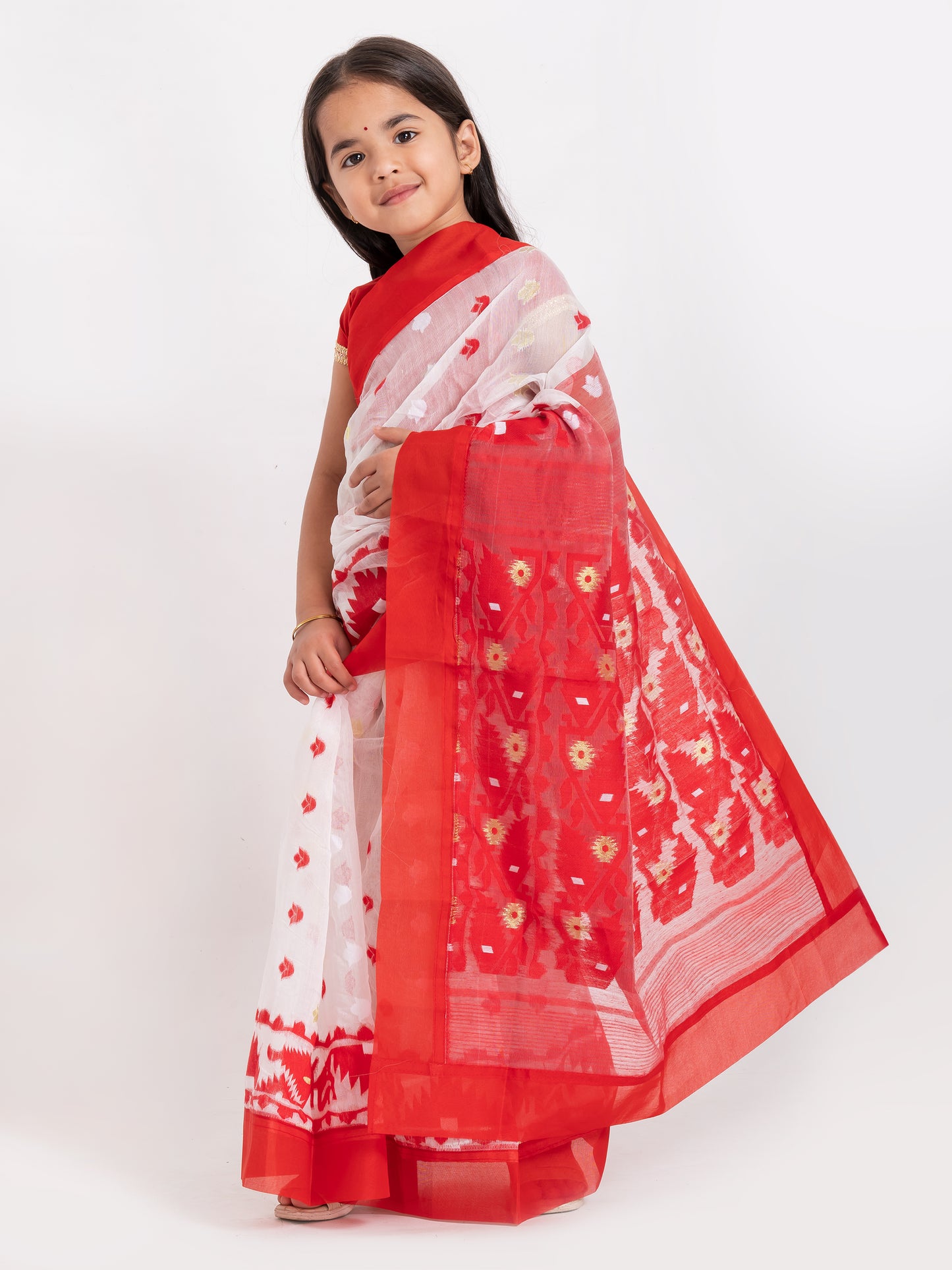 Exclusive Premium Quality Kids Dhakai Jamdani Saree – White & Red