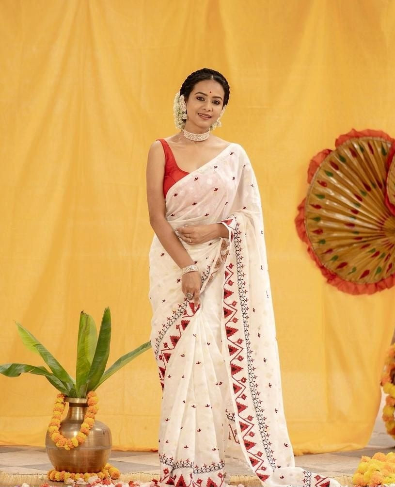Pure Cotton Embroidery Saree With Contest Blouse Piece
