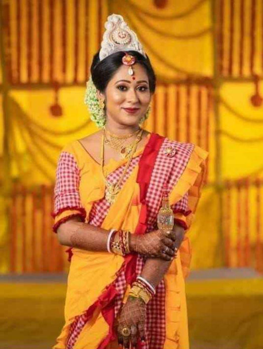 Gaihalud Spacial Gamcha Hand Working Saree With Ready Free Size Blouse ( Yellow )