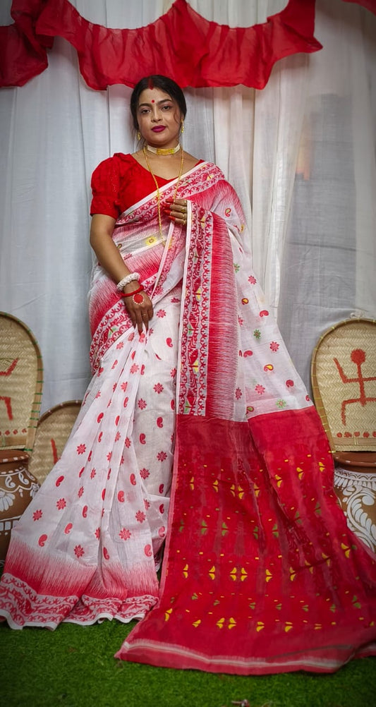 Ikkat Dhakai Jamdani Saree