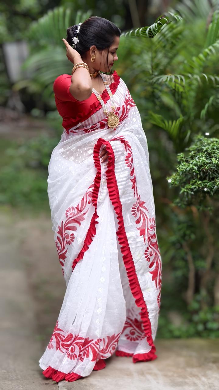 Korat Kolka Print Dhakai Jamdani Saree with Red Ruffle Work No Blouse