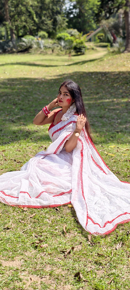 Exclusive White Red Combination Lace Work Dhakai Jamdani Saree Without Blouse